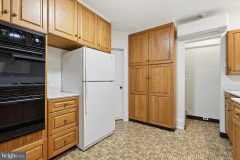 $895,000 | 6711 Lincoln Drive, Philadelphia, PA 19119