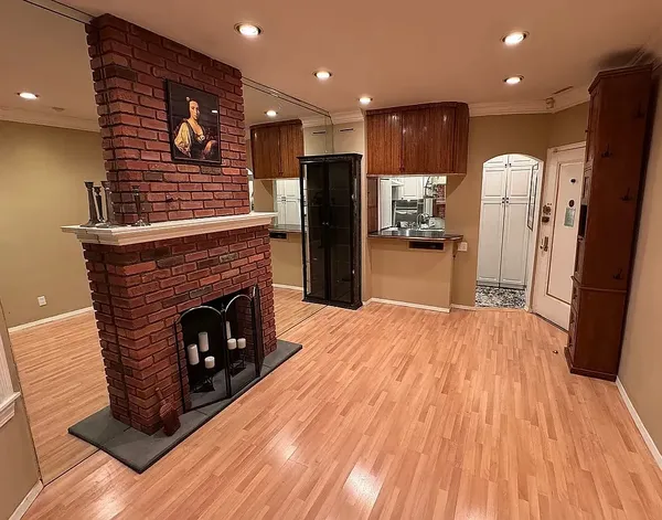 $2,895 | 415 West 46th Street, Unit 1B | Hell's Kitchen