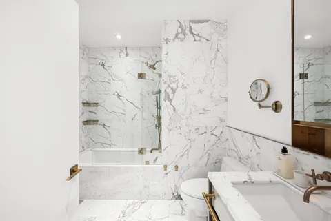 $1,595,000 | 305 East 51st Street, Unit 11D | Midtown East