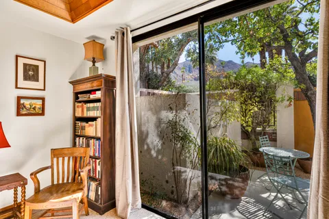 $1,235,000 | 5 Vista Loma Drive, Rancho Mirage, CA 92270