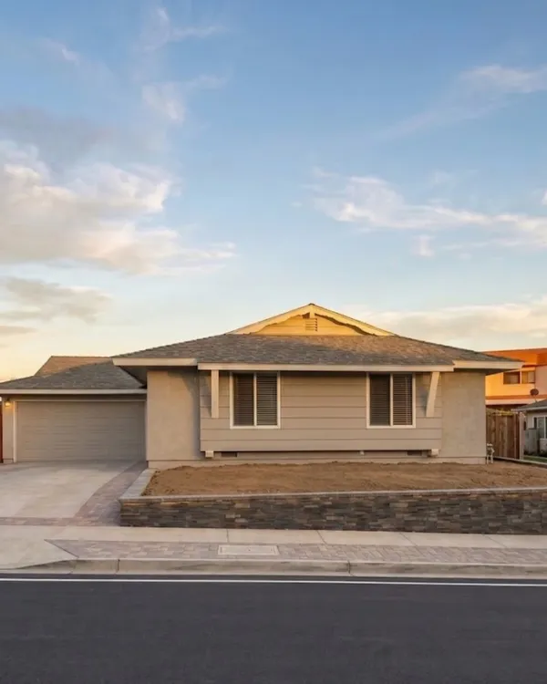 $975,000 | Beaver Lake Drive, San Diego, CA 92119