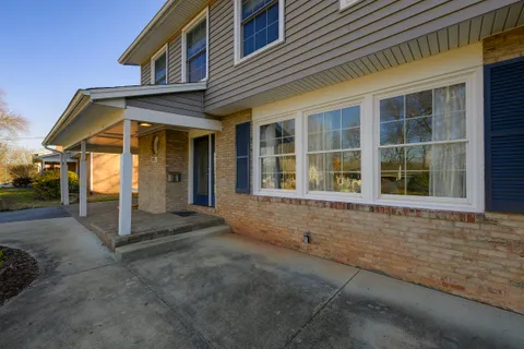 $675,000 | 115 Lakeside Drive, Greenbelt, MD 20770