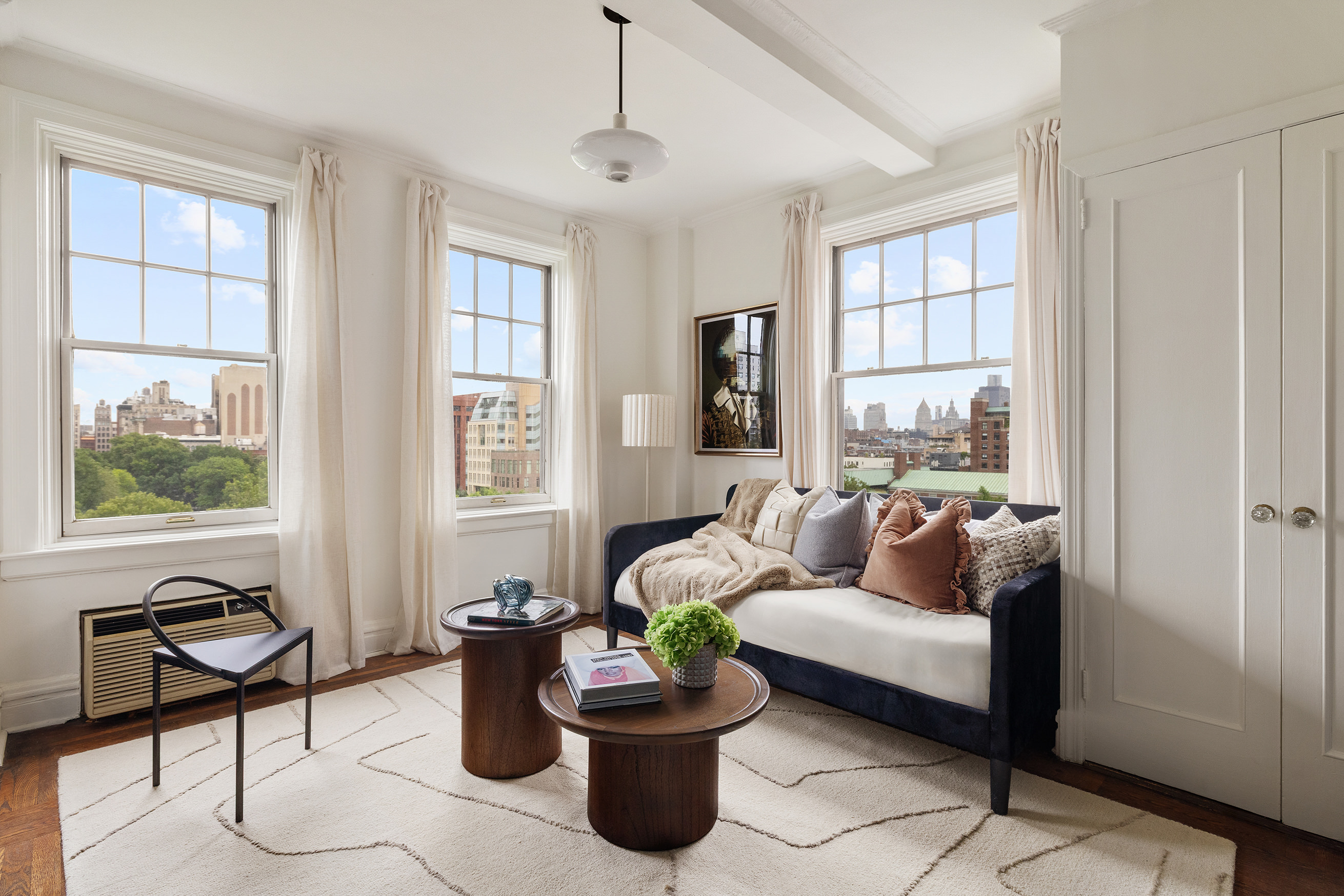 32 Washington Square West, Unit 11E Manhattan, NY 10011 - Photo 11 of 21 Gallery Image 11