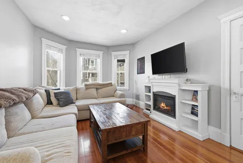 $599,000 | 33 Rosemont Street, Unit 1, Boston, MA 02122