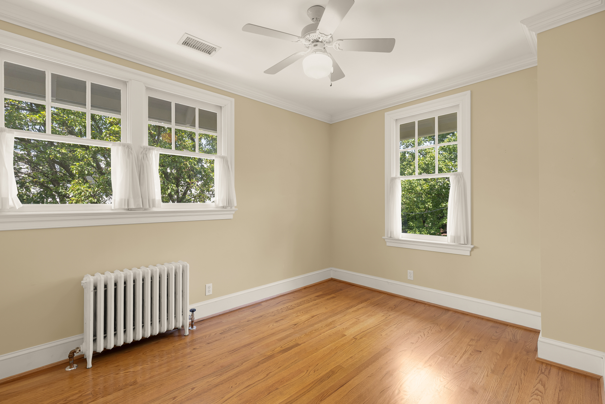 2820 38th Street Northwest Washington, DC 20007 - Photo 26 of 54