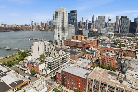 $3,850,000 | 29 Greenpoint Avenue | Greenpoint