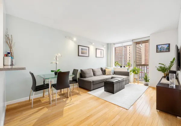$4,800 | 50 Lexington Avenue, Unit 7G | Flatiron