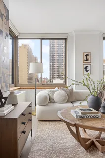 $1,350,000 | 400 East 90th Street, Unit 7D | Upper East Side