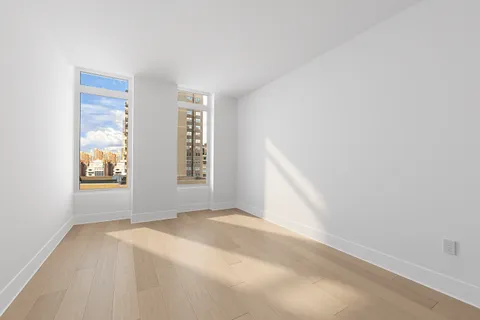 a view of empty room with window