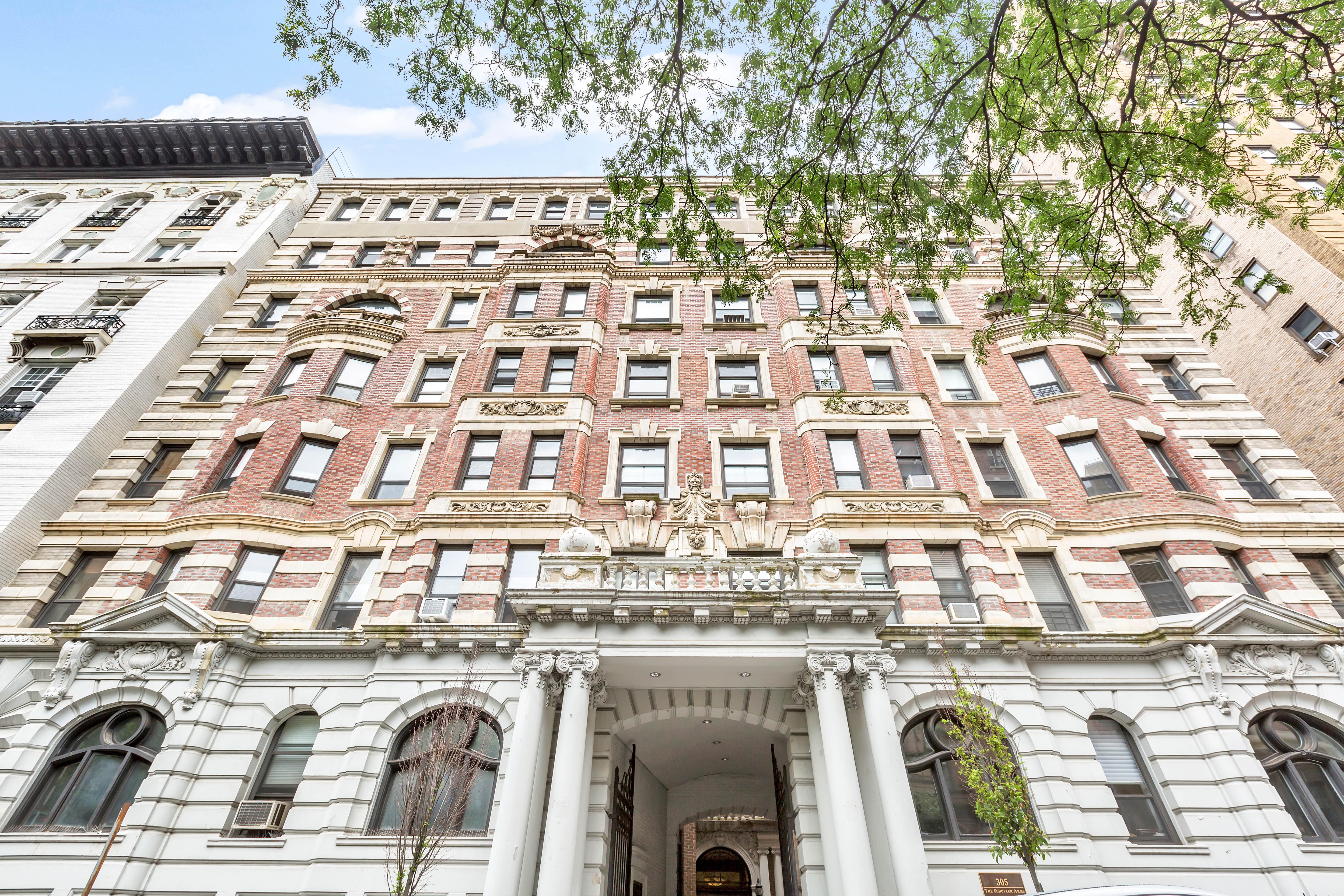 305 West 98th Street, Unit 7CS Manhattan, NY 10025 - Photo 17 of 18 a view of a building