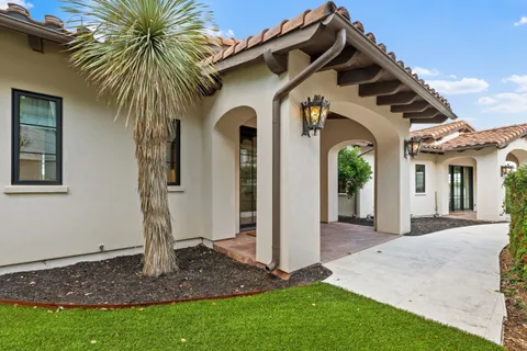 $11,900,000 | 6001 Krause Lane, Austin, TX 78738
