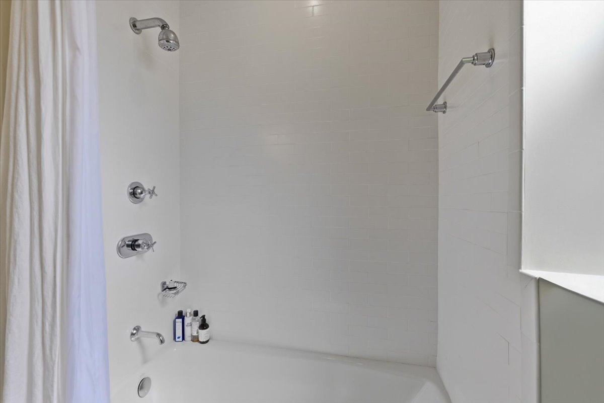 1632 S Street Northwest, Unit 32 Washington, DC 20009 - Photo 15 of 31
