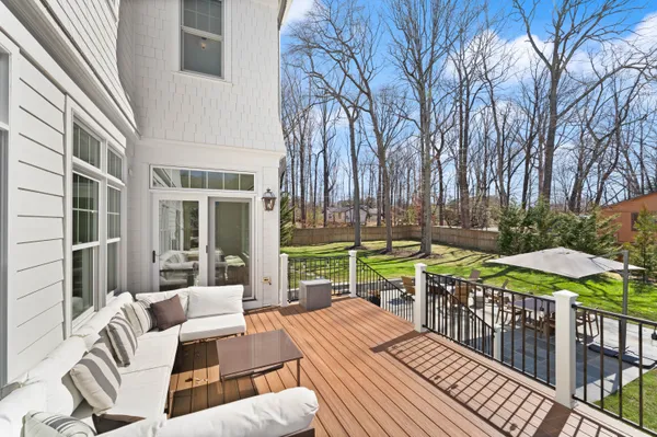 $2,550,000 | 8621 McHenry Street, Vienna, VA 22180