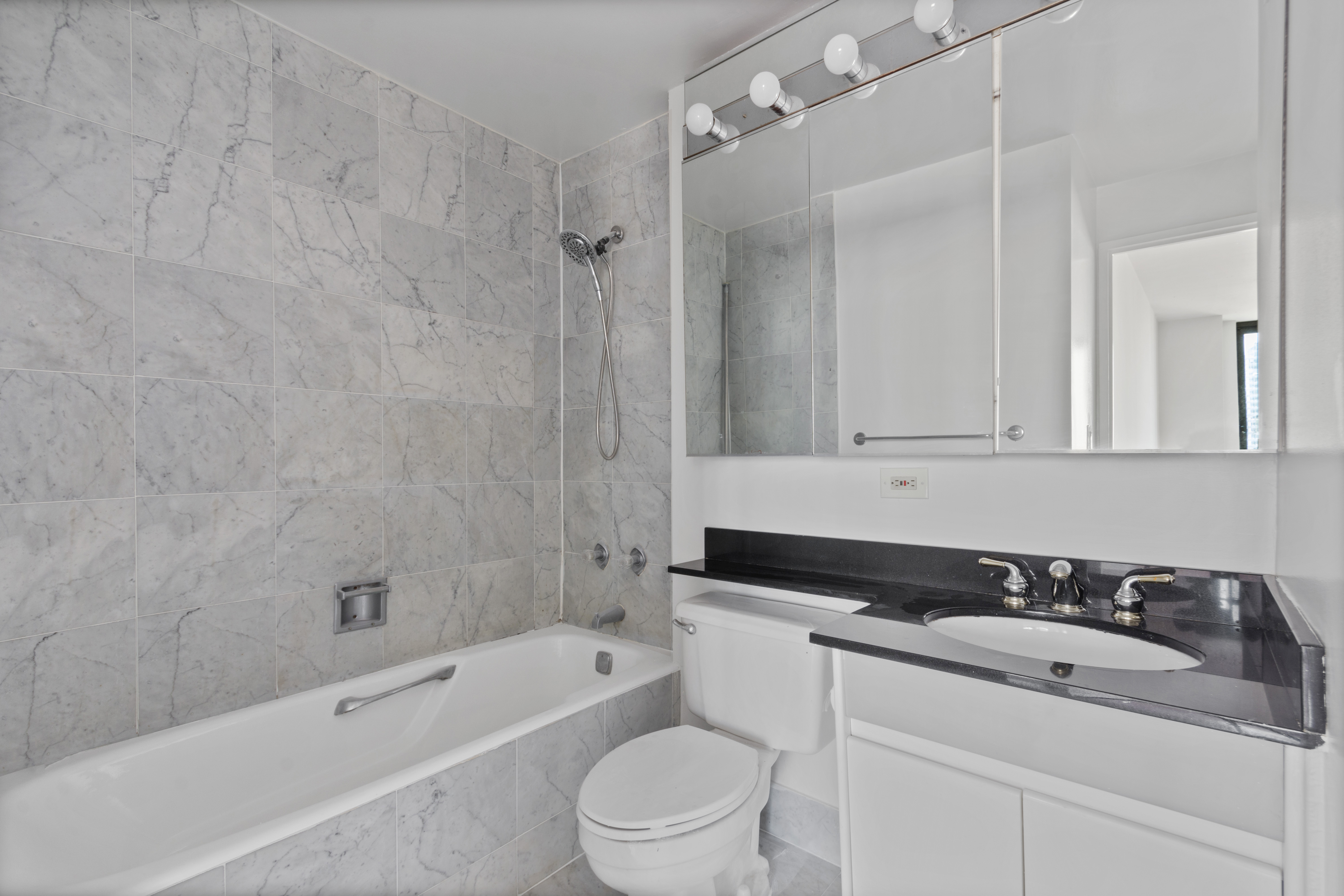 200 Rector Place, Unit 27B Manhattan, NY 10280 - Photo 12 of 22