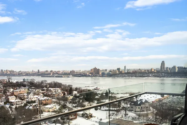$650,000 | 320 Adolphus Avenue, Unit PH2, Cliffside Park, NJ 07010