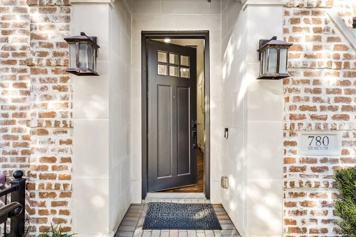 $679,500 | 780 Sid Rich Drive, Irving, TX 75039