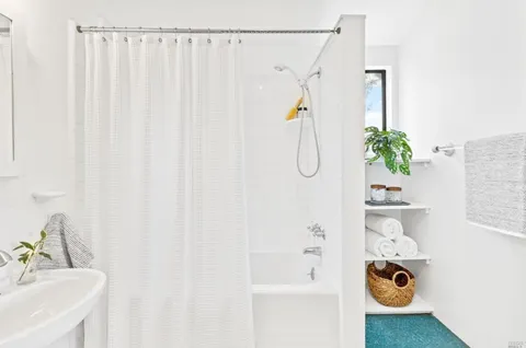 $895,000 | 149 Lilienthal Avenue, Napa, CA 94558