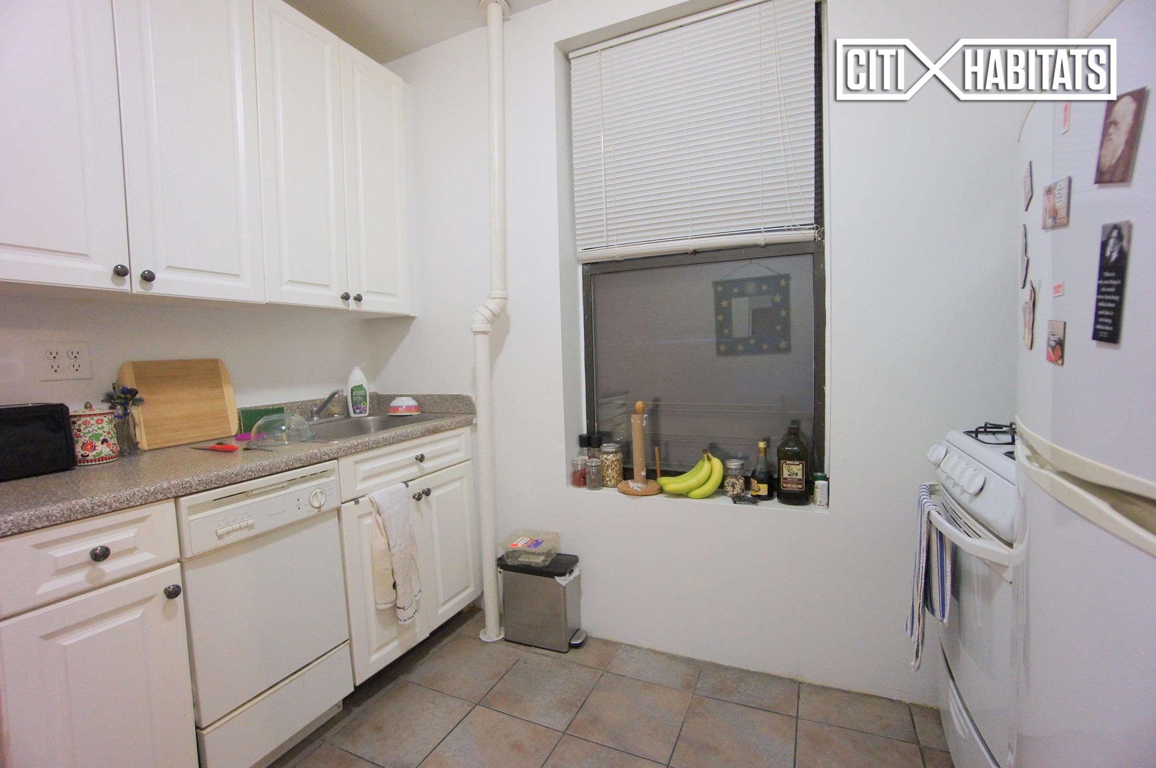 313 West 114th Street, Unit 2A Manhattan, NY 10026 - Photo 6 of 7
