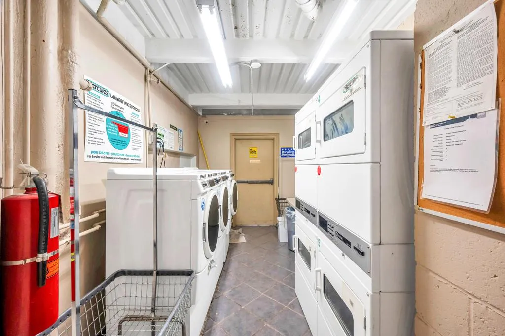 $2,995 | 344 West 49th Street, Unit 4B | Hell's Kitchen