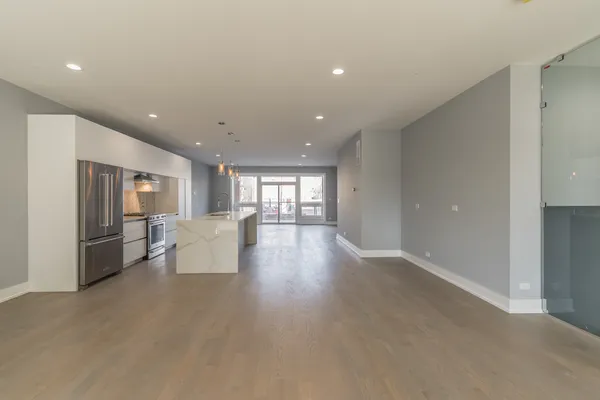 $739,900 | 731 West 17th Street, Unit 1E, Chicago, IL 60616