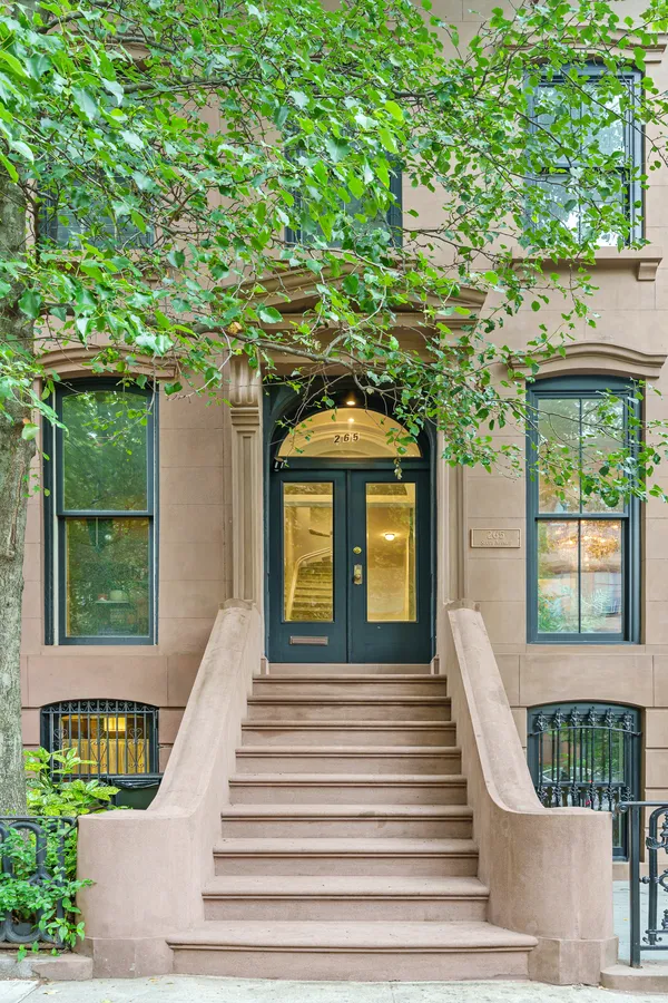 $6,000,000 | 265 6th Avenue | Park Slope