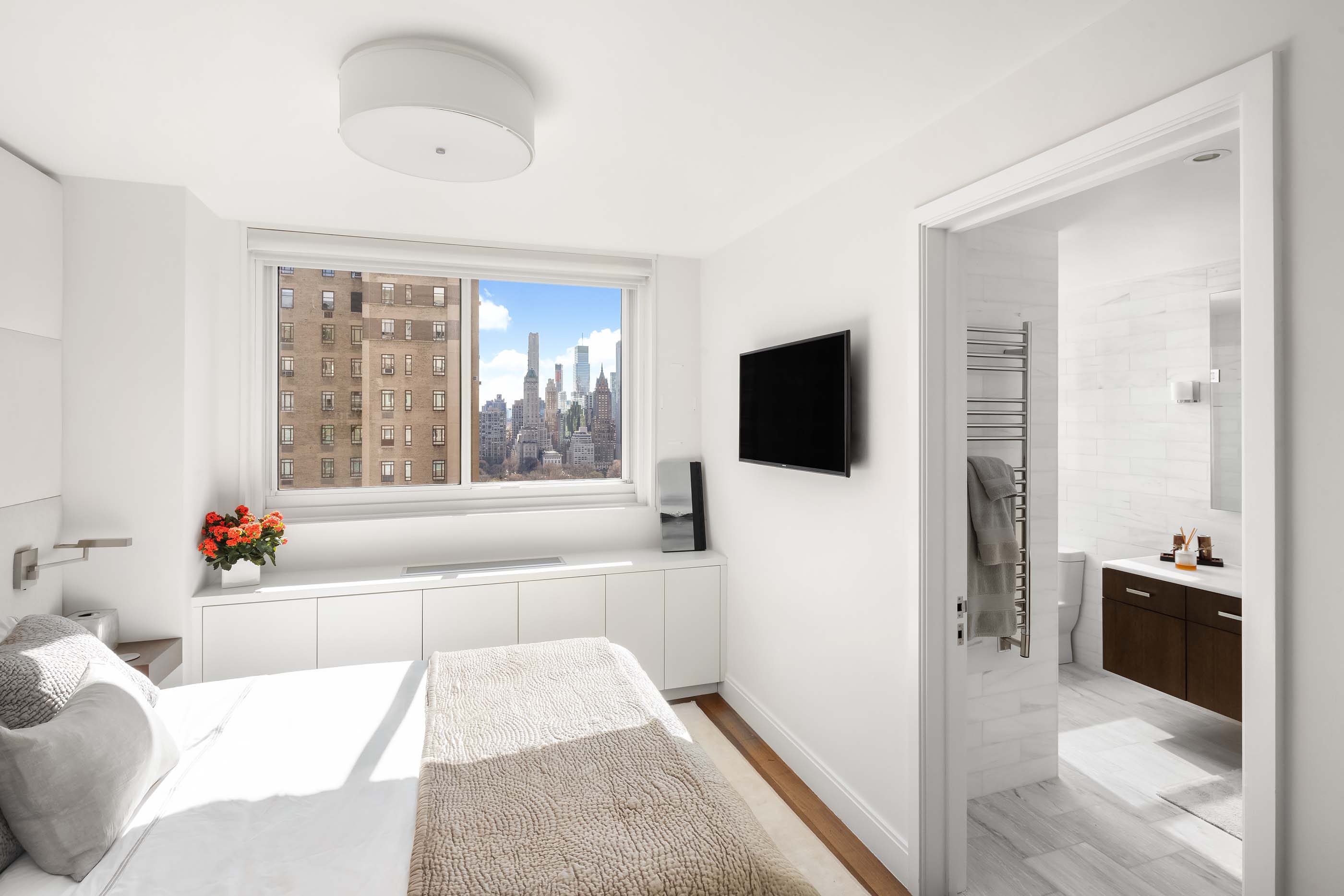 30 West 63rd Street, Unit 28D Manhattan, NY 10023 - Photo 21 of 41