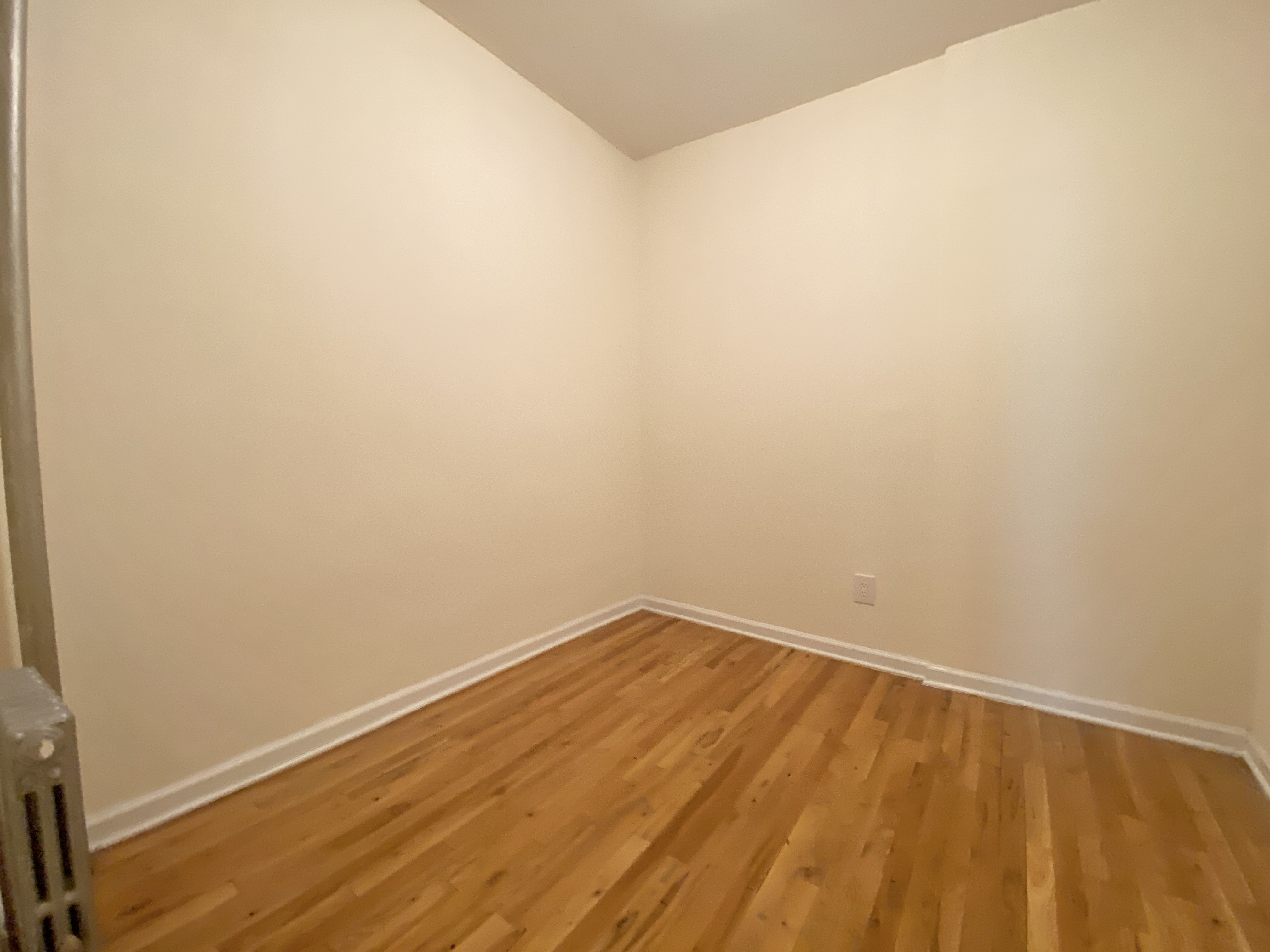 1604 1st Avenue, Unit 3B Manhattan, NY 10028 - Photo 4 of 6