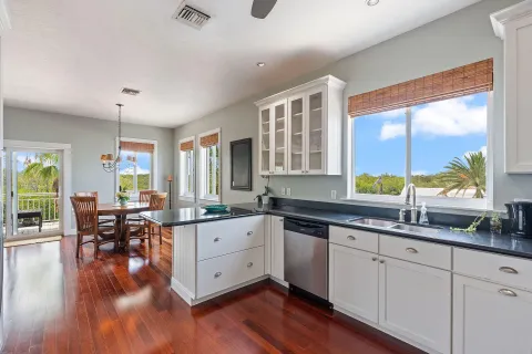 $1,689,000 | 365 Loeb Avenue, Key Largo, FL 33037