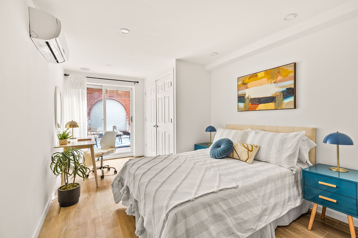 $1,170,000 | 142 Skillman Avenue, Unit 1B | Williamsburg