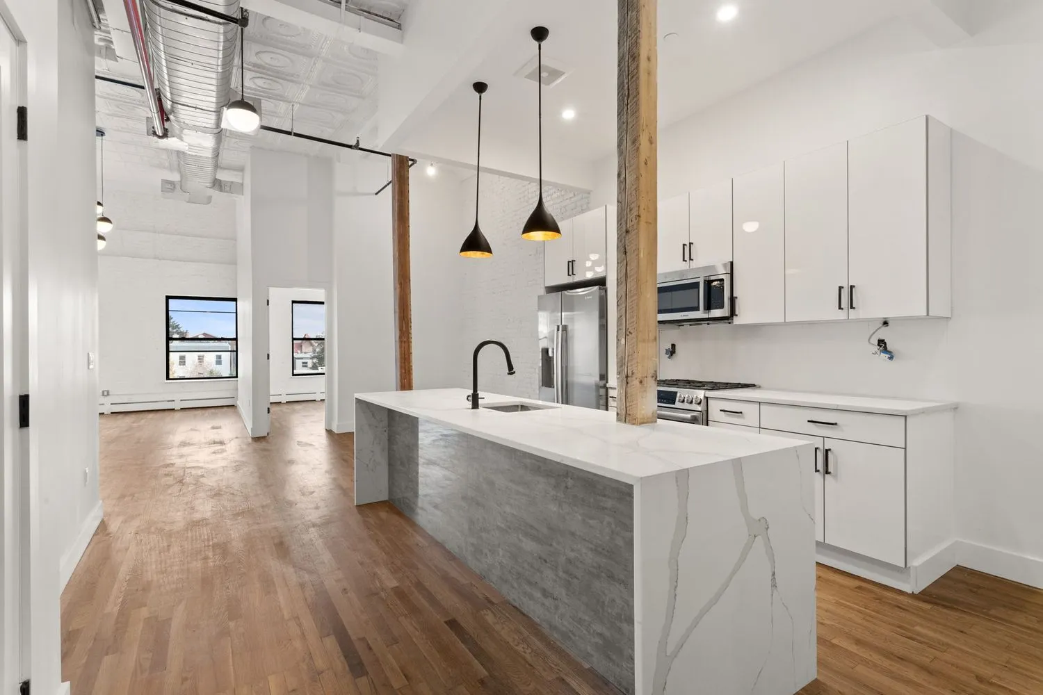 $12,500 | 717 Manhattan Avenue, Unit 2A | Greenpoint