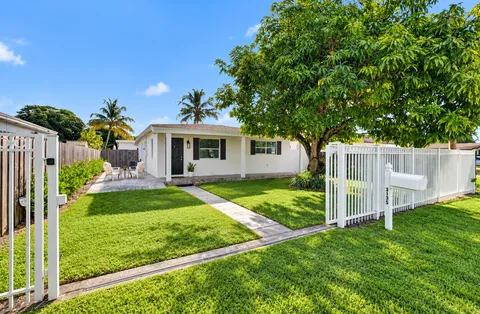 $850,000 | 3135 Southwest 64th Avenue, Miami, FL 33155