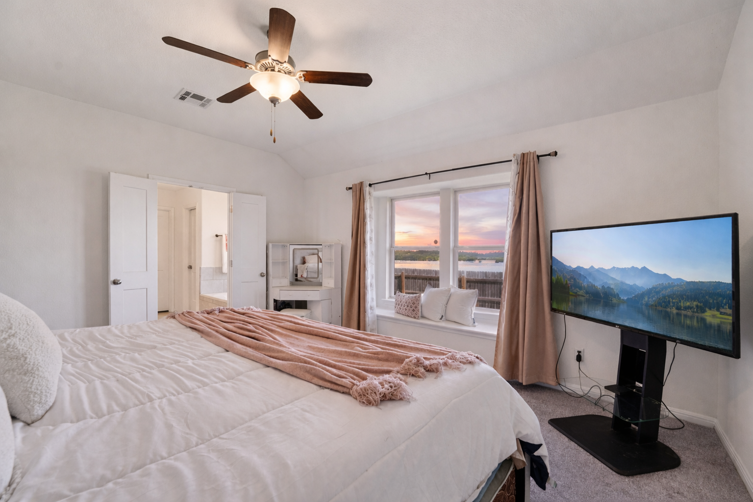 210 Helen Road Hutto, TX 78634 - Photo 5 of 19