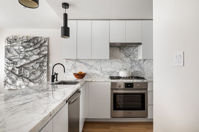 395 South 2nd Street, Unit 1 Brooklyn, NY 11211 - Photo 5 of 14
