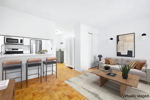 $700,000 | 376 Broadway, Unit 9D | TriBeCa