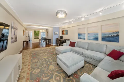 $1,675,000 | 345 East 56th Street, Unit 7J | Sutton Place