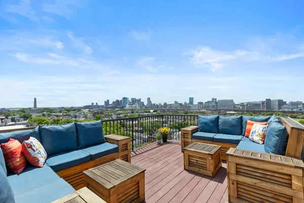 $1,895,000 | 342 Bunker Hill Street, Unit 3B, Boston, MA 02129
