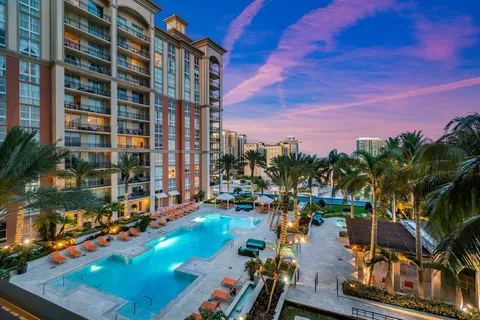 $2,100,000 | 550 Okeechobee Boulevard, Unit LPH23, West Palm Beach, FL 33401