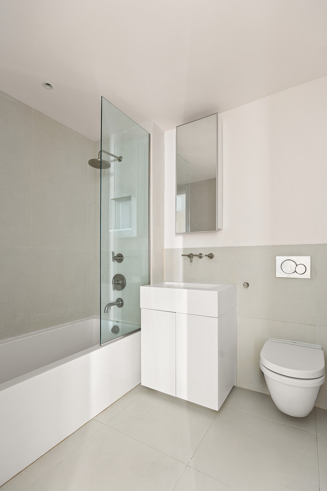101 Wall Street, Unit 15B Manhattan, NY 10005 - Photo 9 of 22 Gallery Image 9