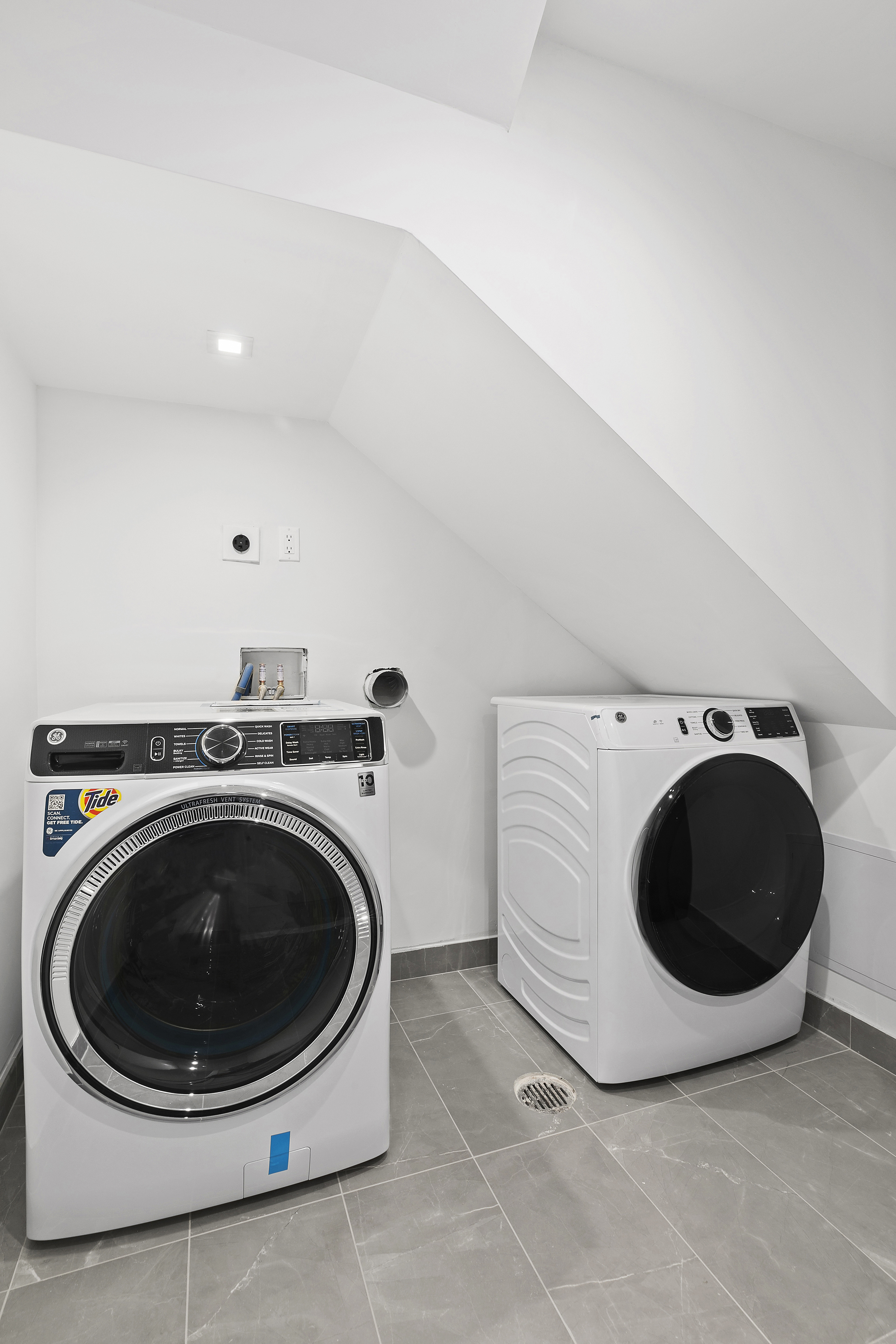 1030 Lorimer Street Brooklyn, NY 11222 - Photo 12 of 14