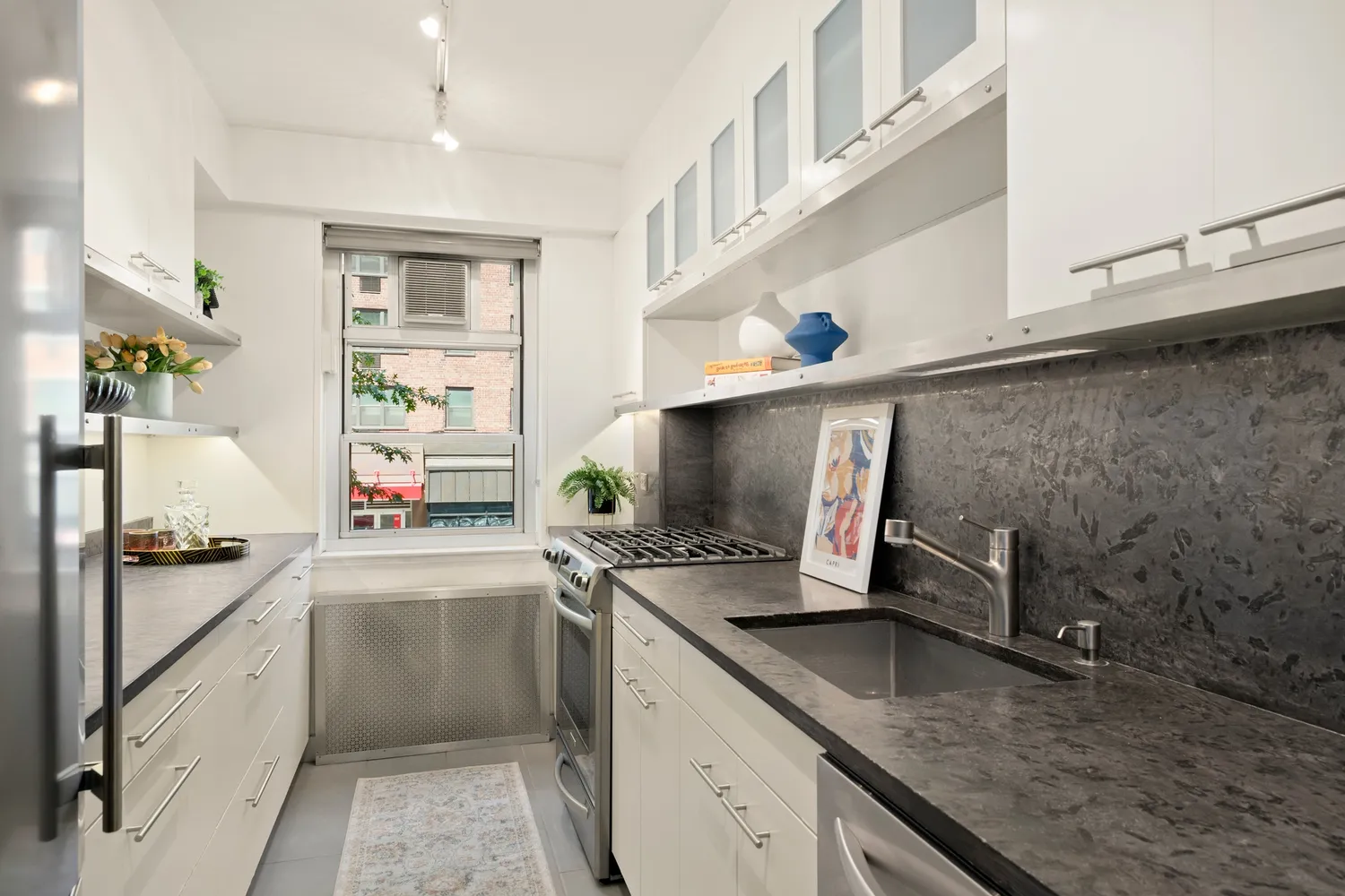 $999,000 | 70 East 10th Street, Unit 2P | Greenwich Village