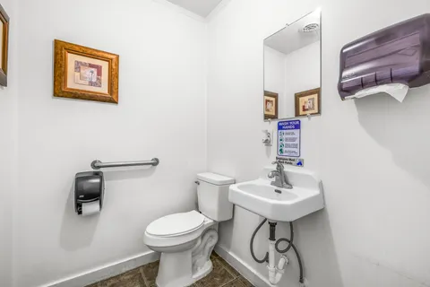 $400,000 | 697 West Cherry Street, Jesup, GA 31545