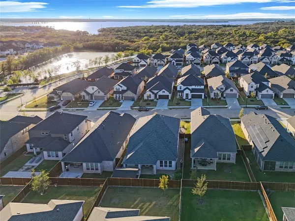 $525,000 | 201 Savannah Lane, Oak Point, TX 75068