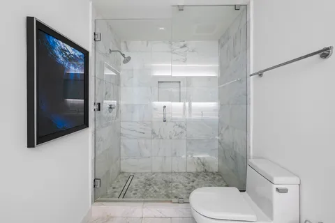 $655,000 | 401 North Birch Road, Unit 916, Fort Lauderdale, FL 33304