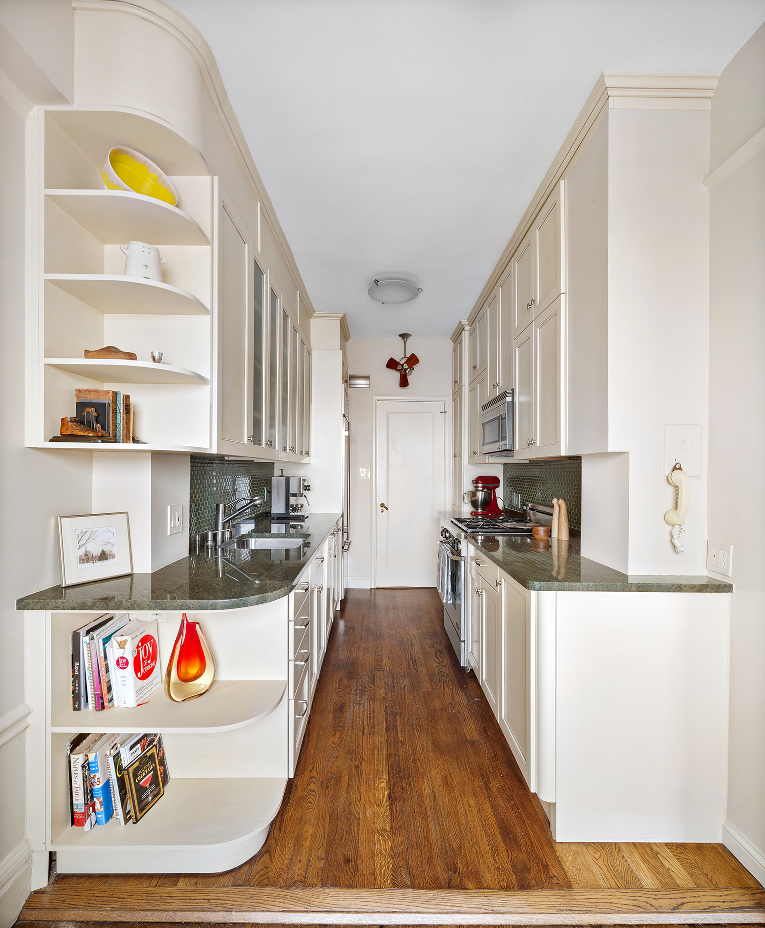 15 West 81st Street, Unit 15J New York, NY 10024 - Photo 10 of 18