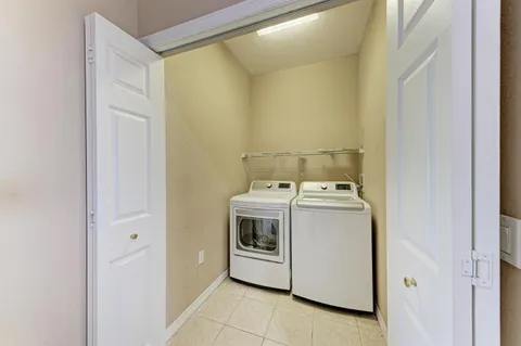 $375,000 | 3206-10 10 Th Lane West, Palmetto, FL 34221
