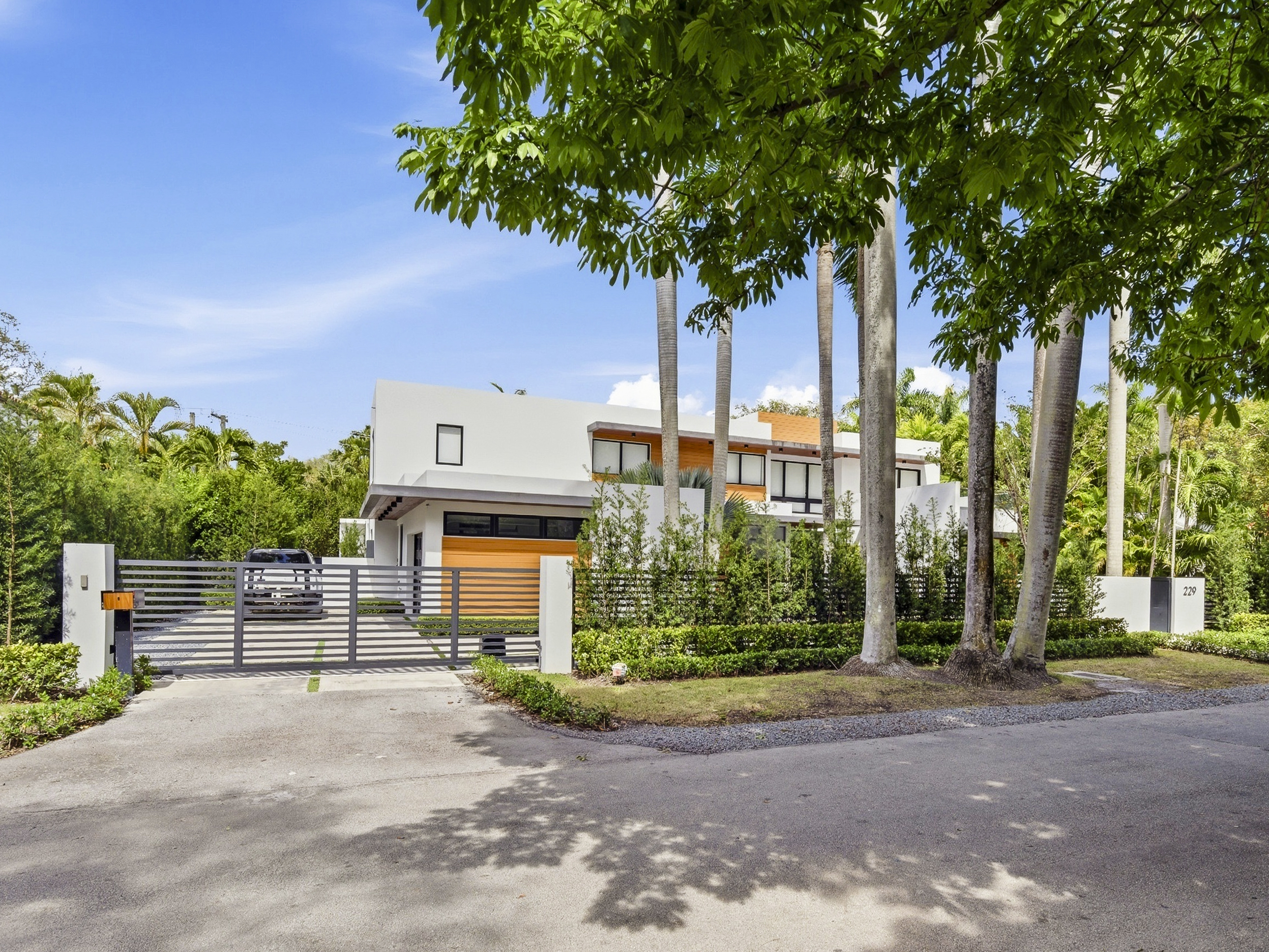 229 Ridgewood Road Miami, FL 33133 - Photo 59 of 62