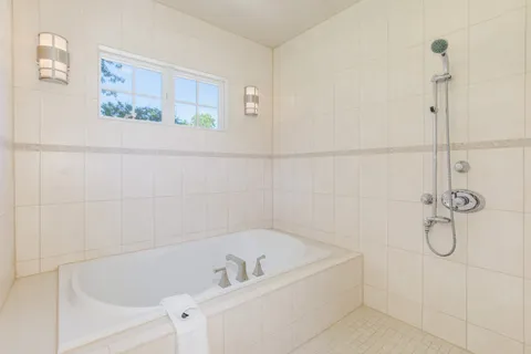 Contact Agent | 5601 Vernon Place, Bethesda, MD 20817