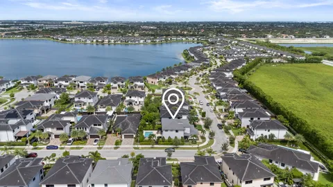 $1,395,000 | 15450 Northwest 88th Avenue, Miami Lakes, FL 33018