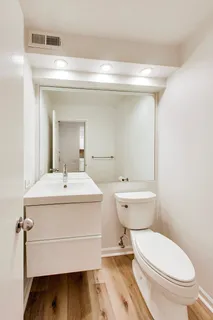 $370,000 | 110 East Delaware Place, Unit 1402, Chicago, IL 60611