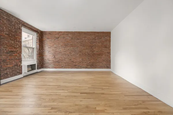 $3,300 | 151 East 20th Street, Unit 3A | Gramercy